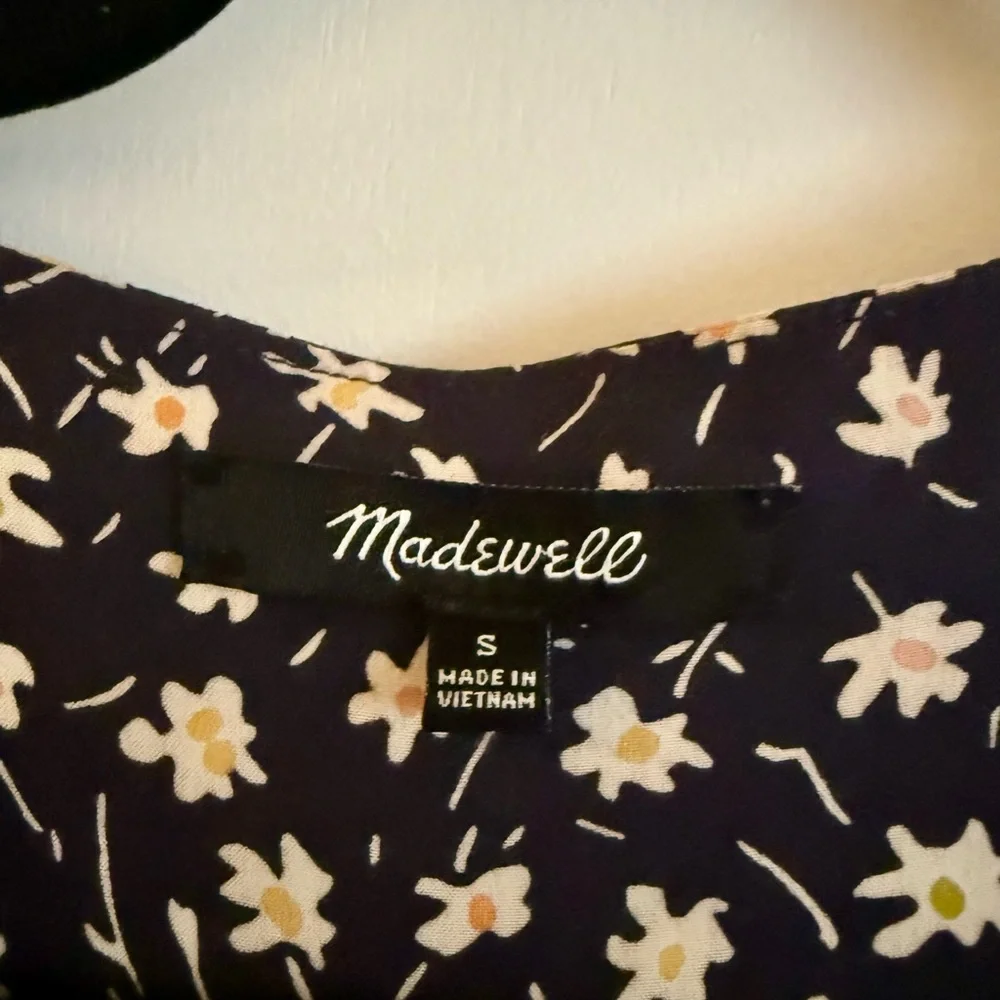 Madewell Floral Maxi Dress in Navy and White - Picture 8 of 8